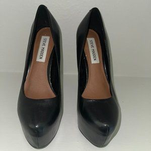Steve Madden Dejavu Leather Upper Platform Pumps